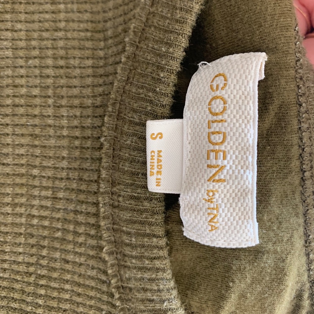 Aritzia Alder thermal long sleeve